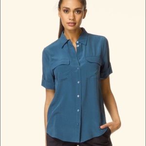 Equipment Slim Signature Short Rolled Sleeve Button up Blouse Blue Small